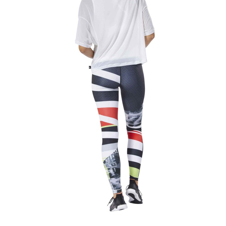 DU4828_APP_on-model_back_white.jpg