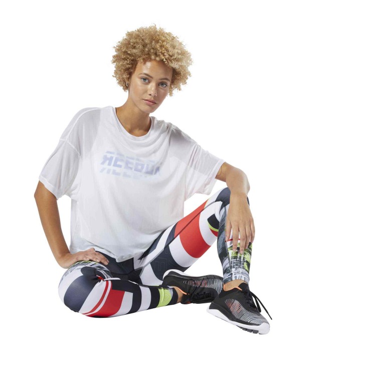 DU4828_APP_on-model_side_white.jpg
