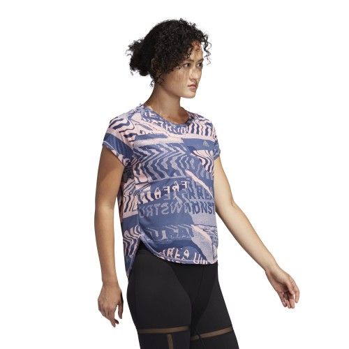 FL7257_APP_on-model_walking_white.jpg