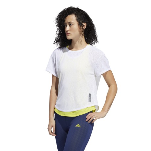 FN5984_APP_on-model_walking_white.jpg