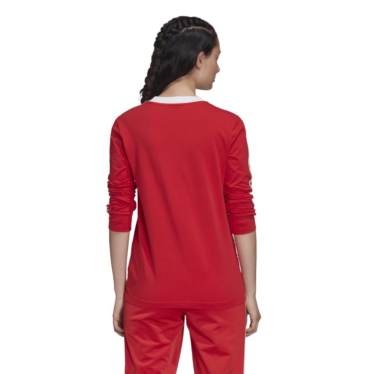 FM3294_APP_on-model_back_white.jpg