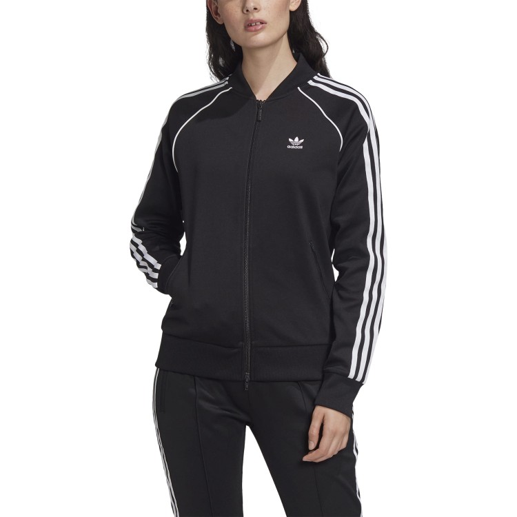 FM3288_APP_on-model_front_white.jpg