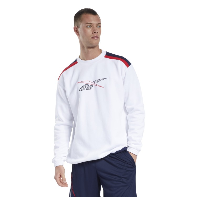 FT7280_APP_on-model_standard_white.jpg