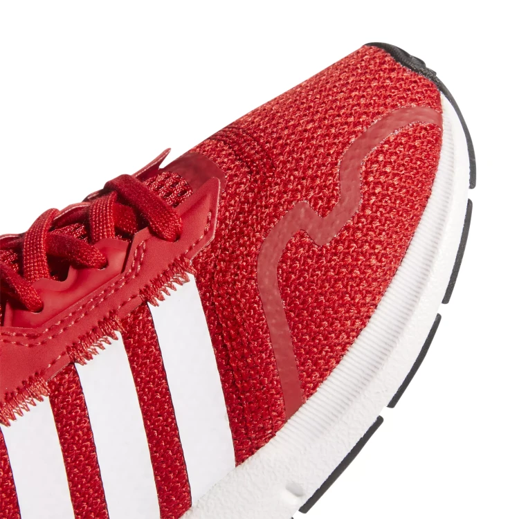 FY2167_9_FOOTWEAR_Photography_Detail View 2_white.webp