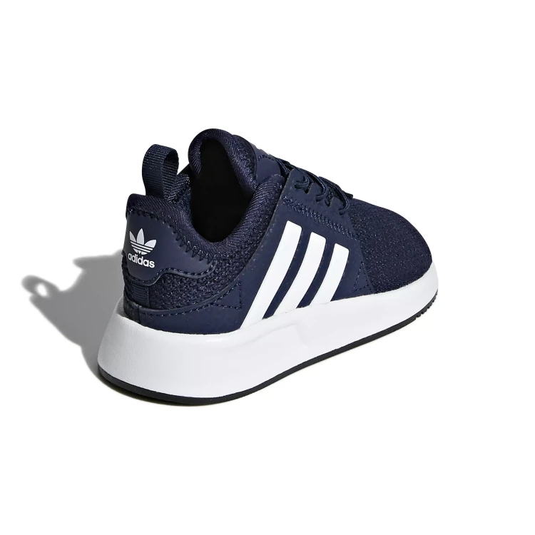 CQ3133_7_FOOTWEAR_Photography_Back Lateral Top View_white.webp